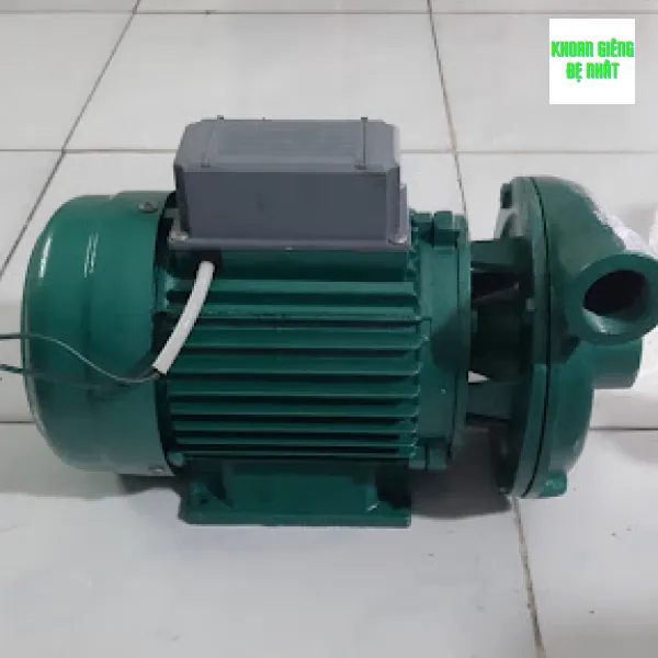 Máy bơm nước giếng khoan có động cơ diesel