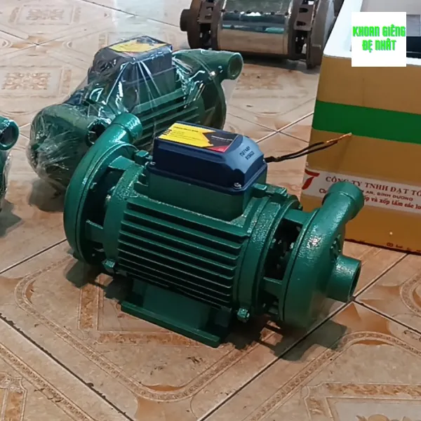 giá máy bơm nước giếng khoan