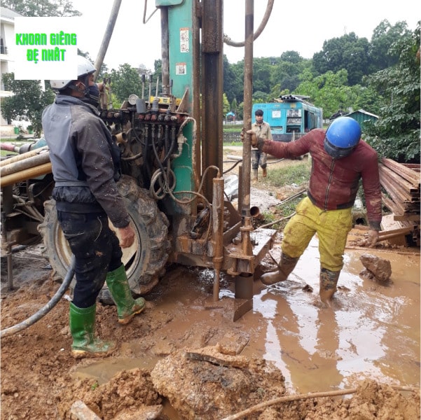 Nhận khoan giếng tại Quận Tân Phú lh:0909132208